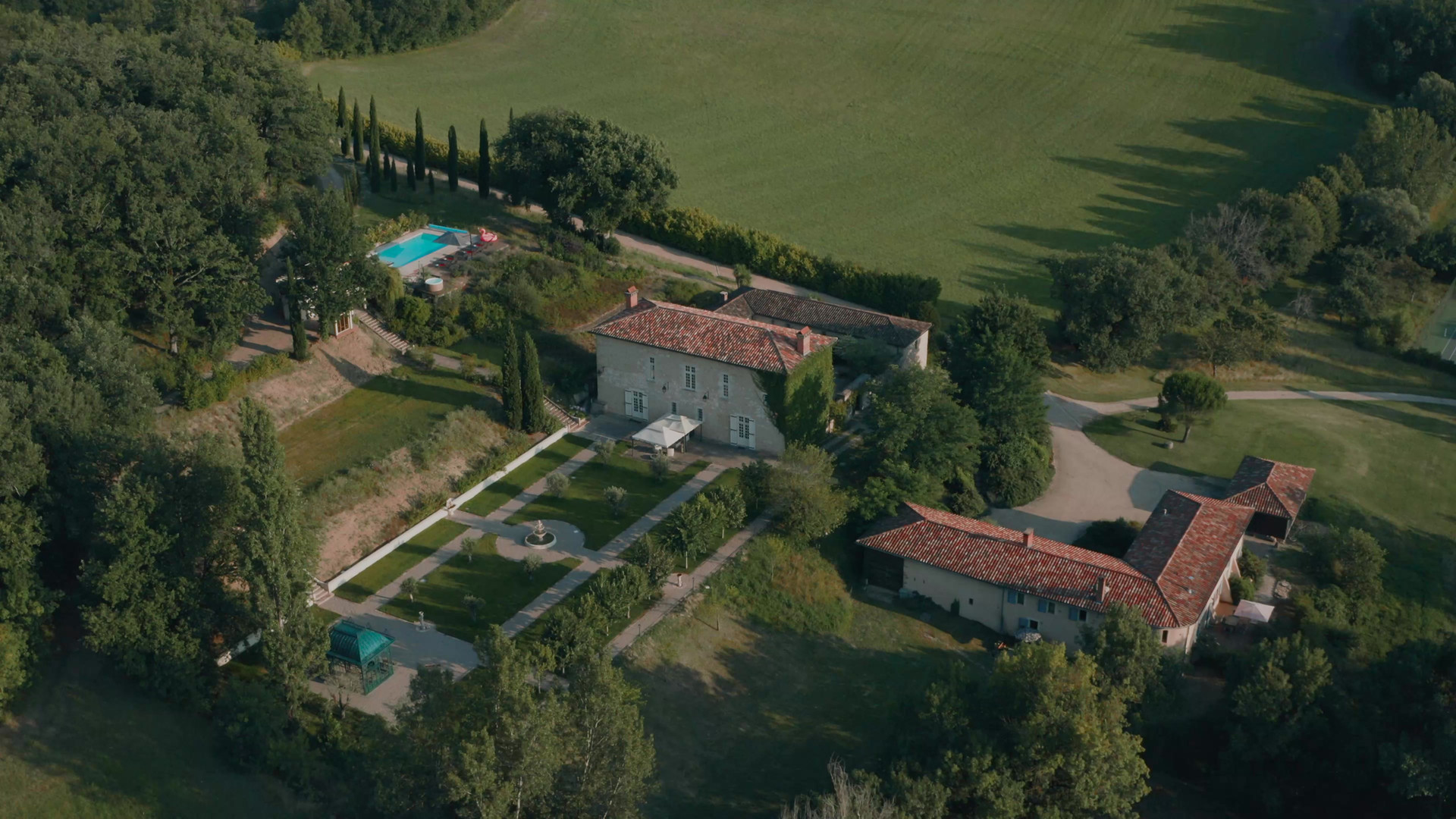 Aerial view of Les Cazettes estate