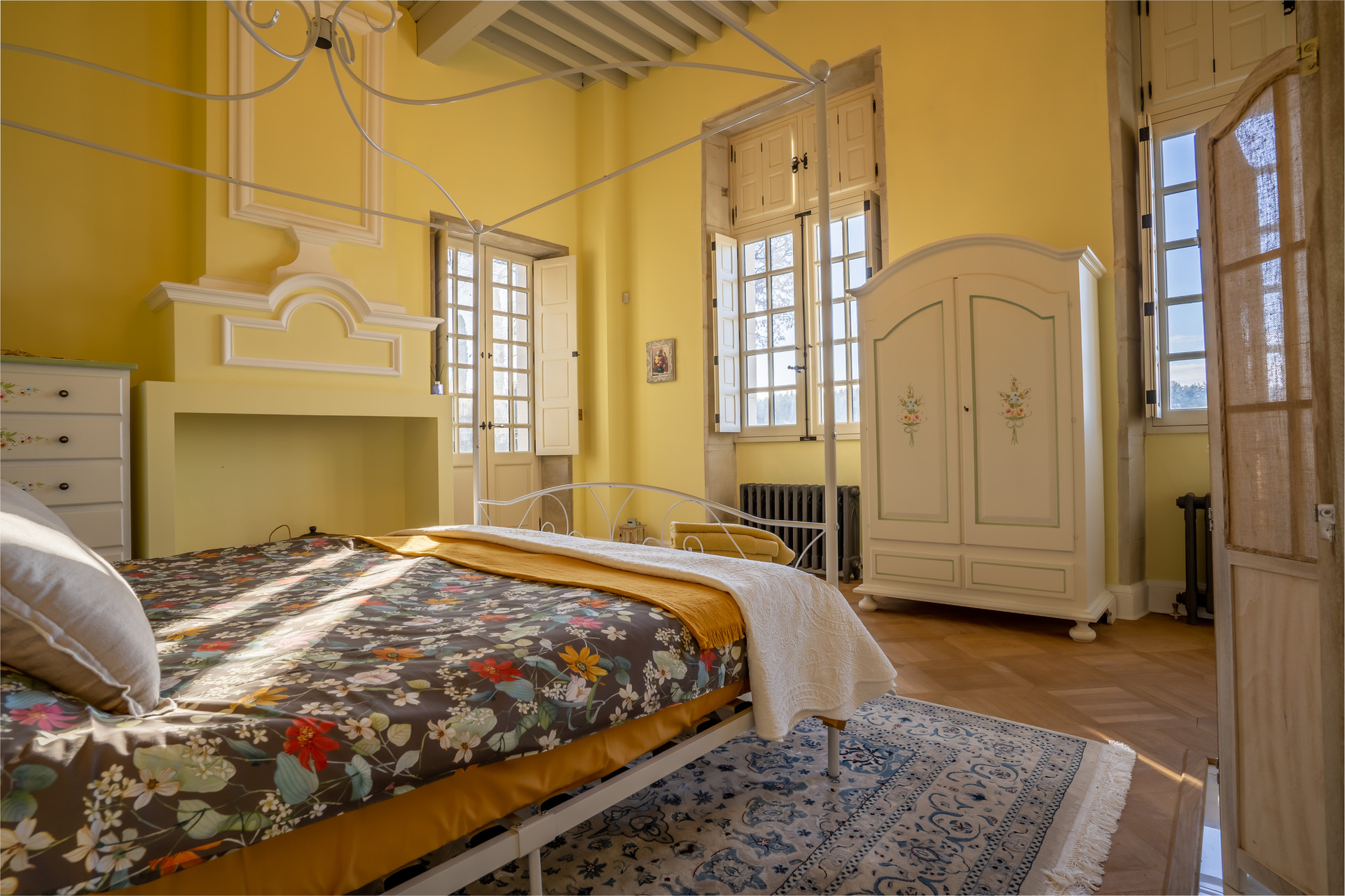 Living room with fireplace